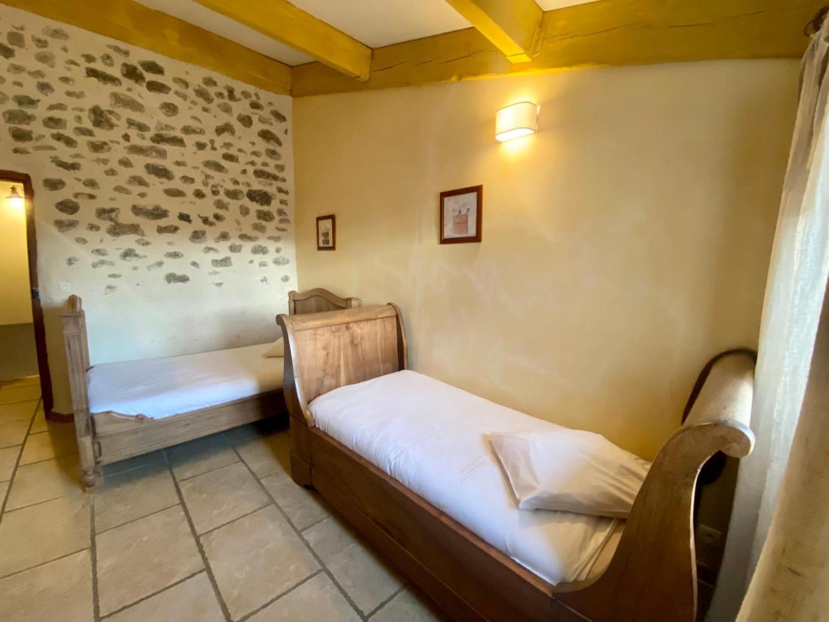 Gite De Groupe 9Ch Ou 3 Gites Independants De 3Ch - Patio Et Piscine Interieure Chauffee Toute L'Annee Vallon-Pont-dʼArc Exterior foto